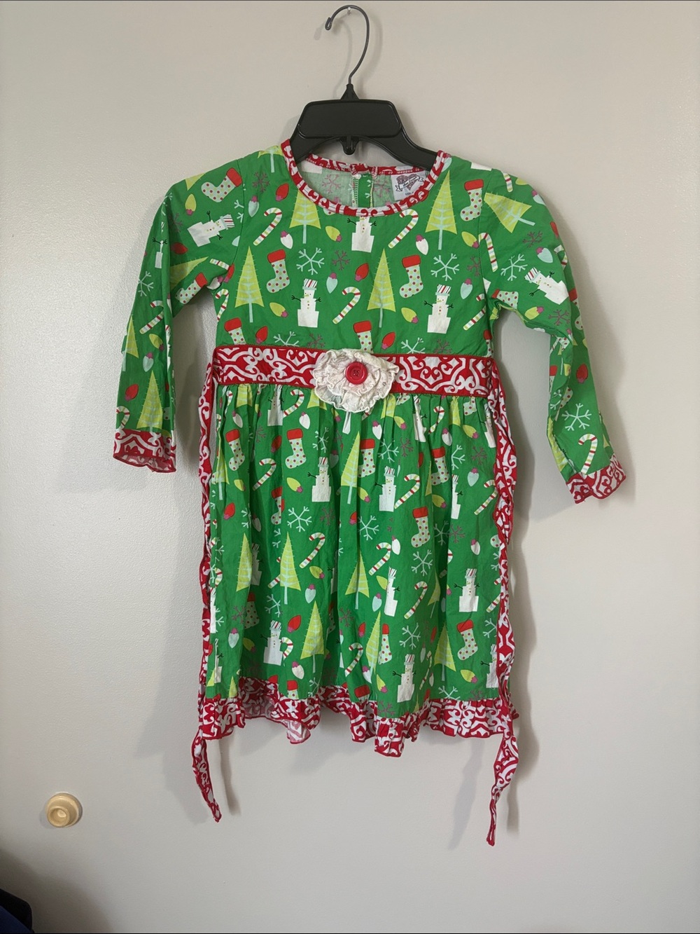 Ann Loren Green Holiday Print Dress with Red Trim and White Flower